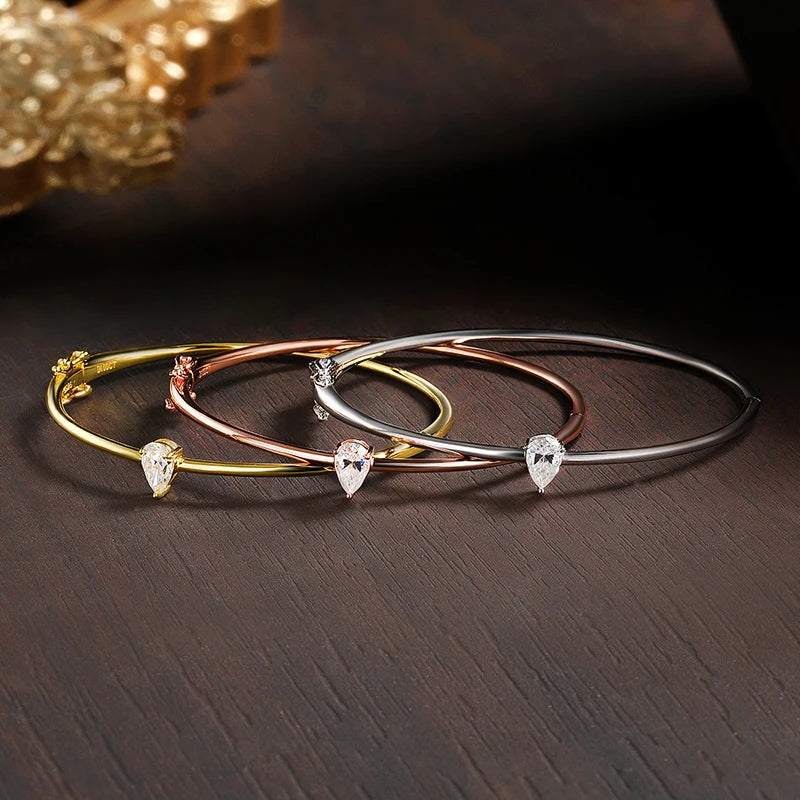 Pulseira Bangle Moissanite Corte Pêra 1 e 2 Quilates Prata 925 — Certificado GRA