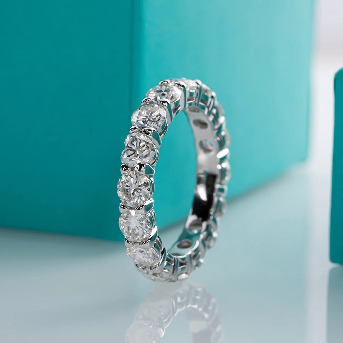 Aliança Inteira Coração de Moissanite 4mm em Prata 925 Banhada a Ouro 18K