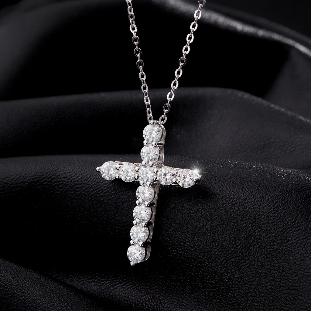 Colar Cruz com Moissanite em Prata 925