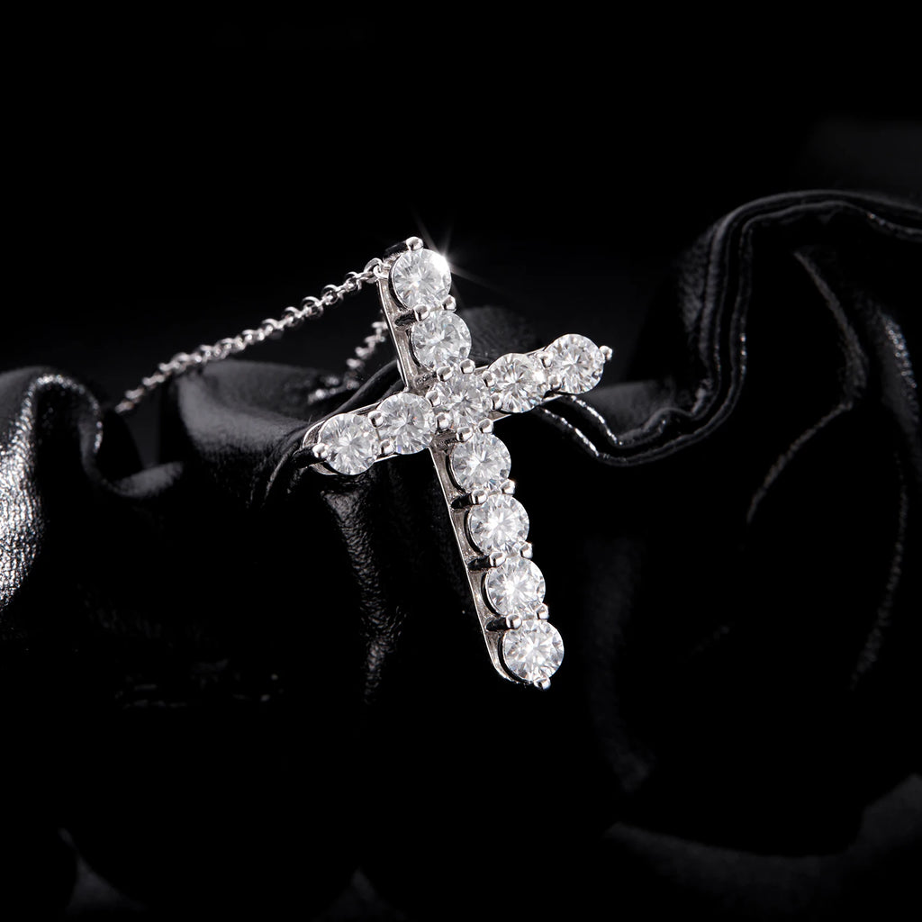 Colar Cruz com Moissanite em Prata 925