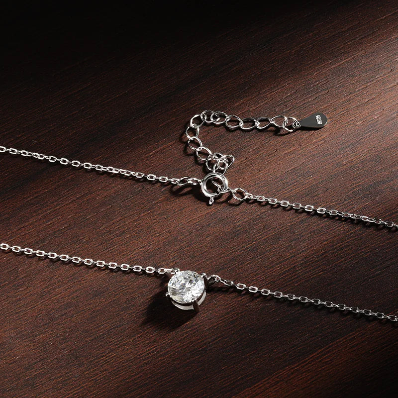 Colar Pingente Solitário Moissanite Prata 925 Banho Ouro 18K — Certificado GRA