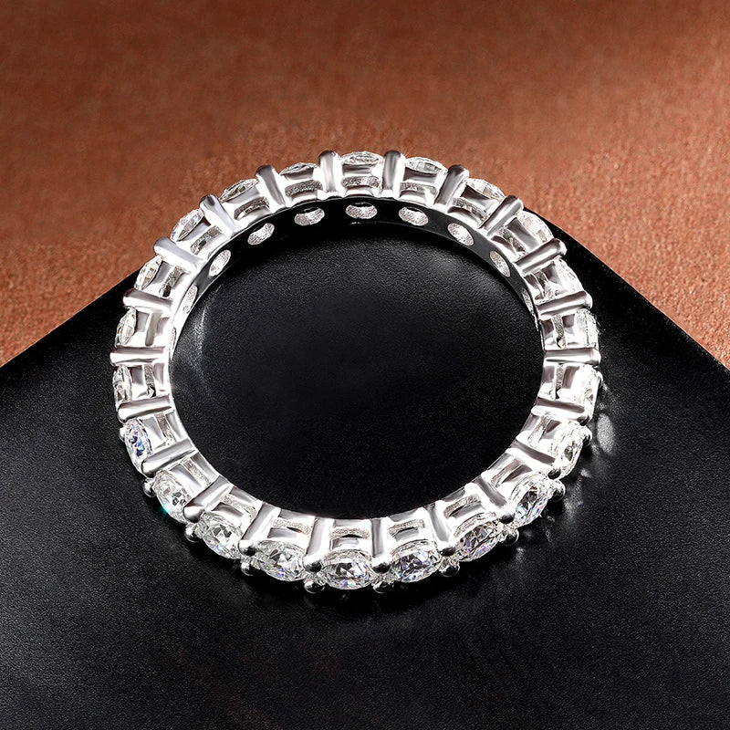 Aliança Riviera com Moissanite em Prata 925