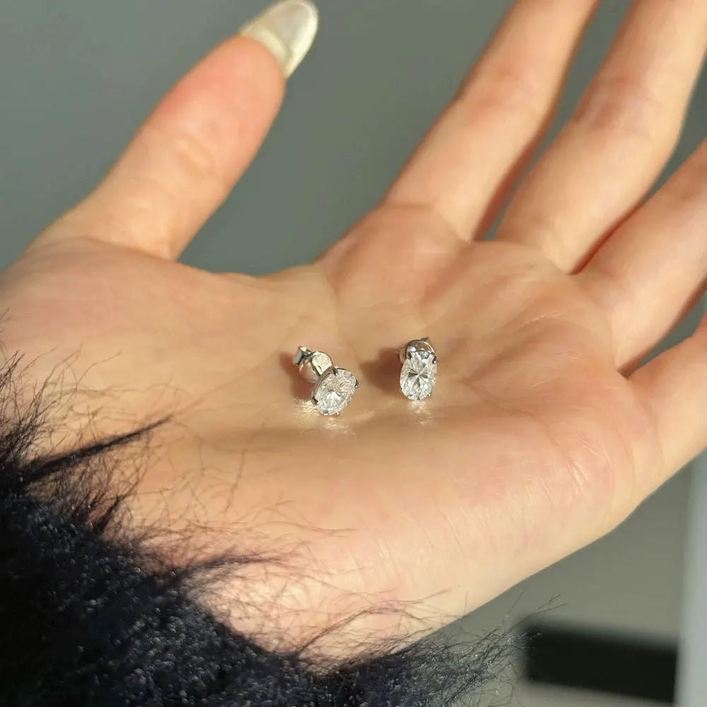 Brinco Solitário Moissanite Corte Oval 1 a 4 Quilates Prata 925 — Certificado GRA